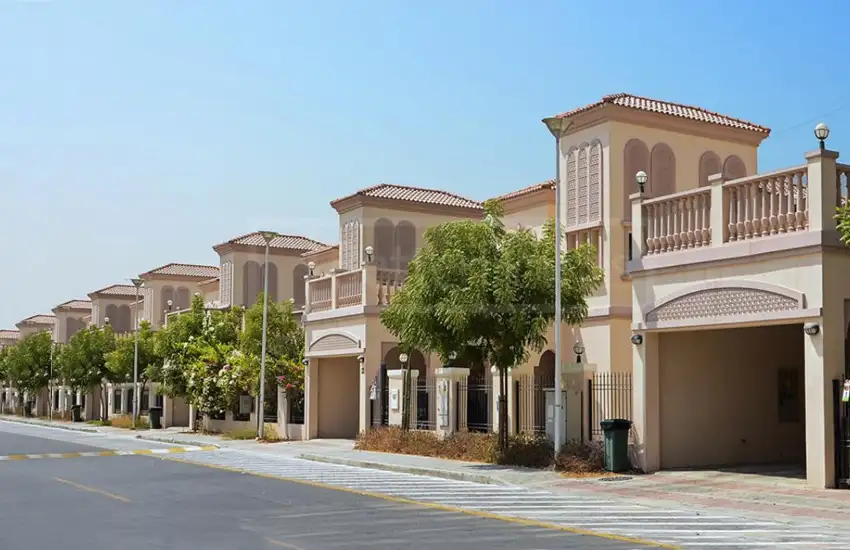 دليل جميرا فيليج تراينغل JVT 2026: السكن والاستثمار في مثلث قرية جميرا دبي